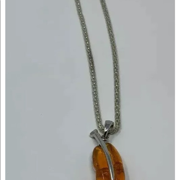 Costume Jewelry Bakelite Leaf Pair Orange Necklace - Picture 4 of 4